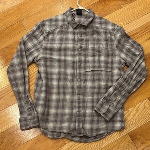 Under Armour Men's Casual Gray Plaid Button/ snap Down Shirt